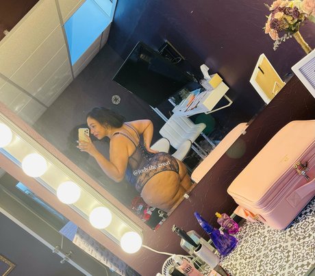 Judy the Great star high quality photos