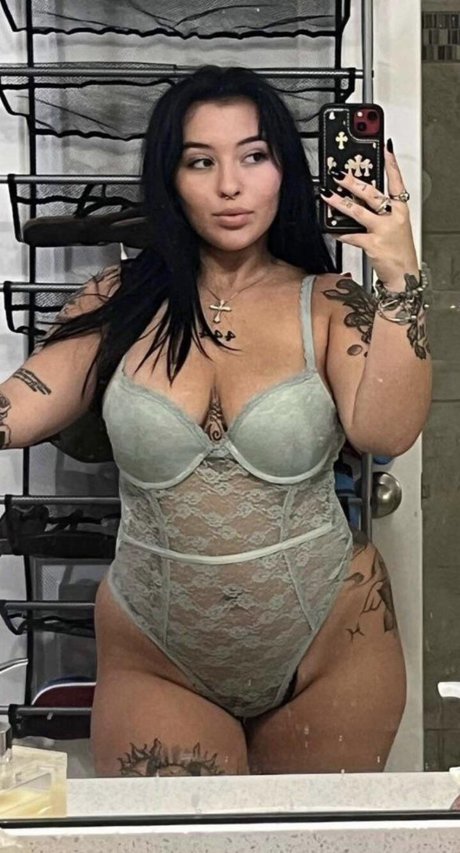 tiny onlyfans pretty galleries