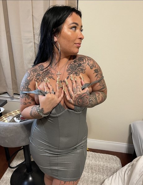 ladyboy onlyfans free sexy pic