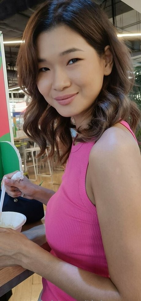 TickyPose pornstar nude photo