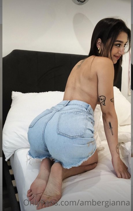 Amber Gianna nudes actress photos