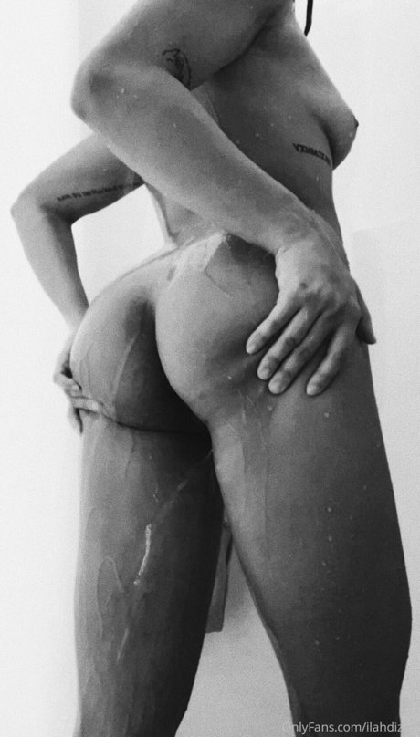 Ilah Dizon star nudes images