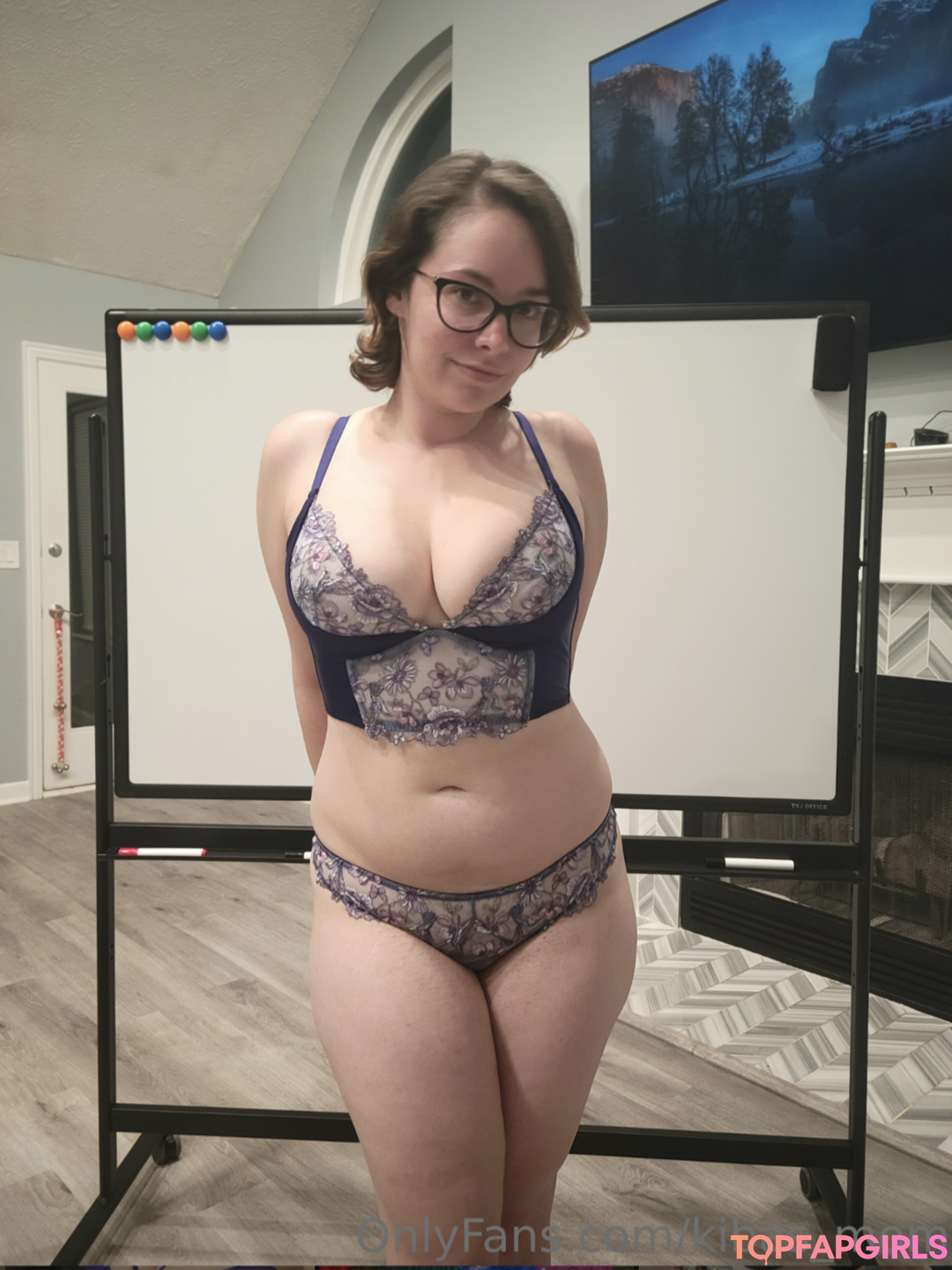 Kibas Mom pornstar nudes photos