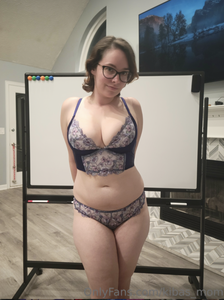 Kibas Mom star free gallery