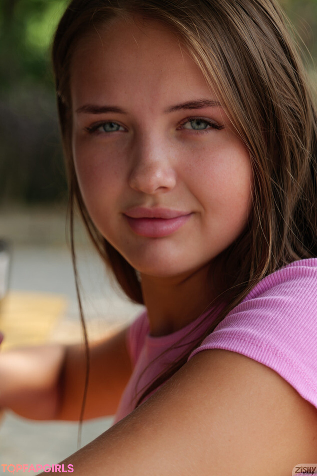 Olya Derkach pornographic actress picture