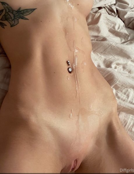 diffgirls pornographic star archive