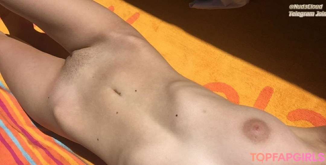 flat chested onlyfans hot naked image