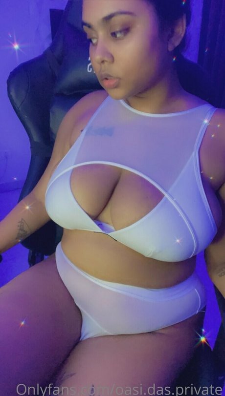 Oasi Das hot actress gallery