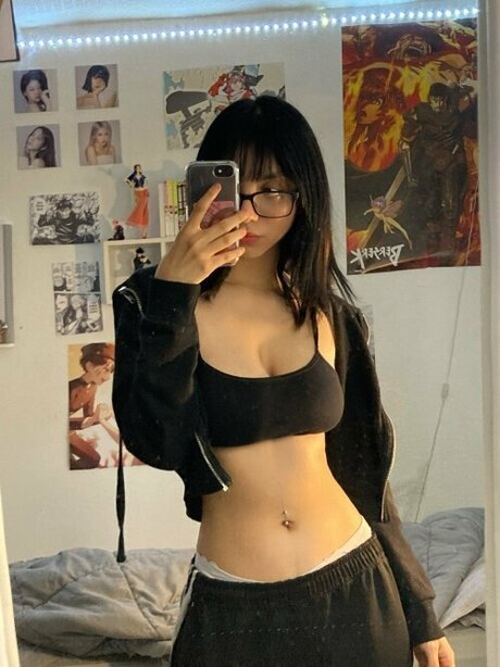 d00mlee beautiful actress photo