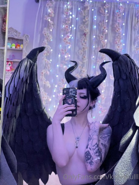 Caroline Carr_ pretty model picture