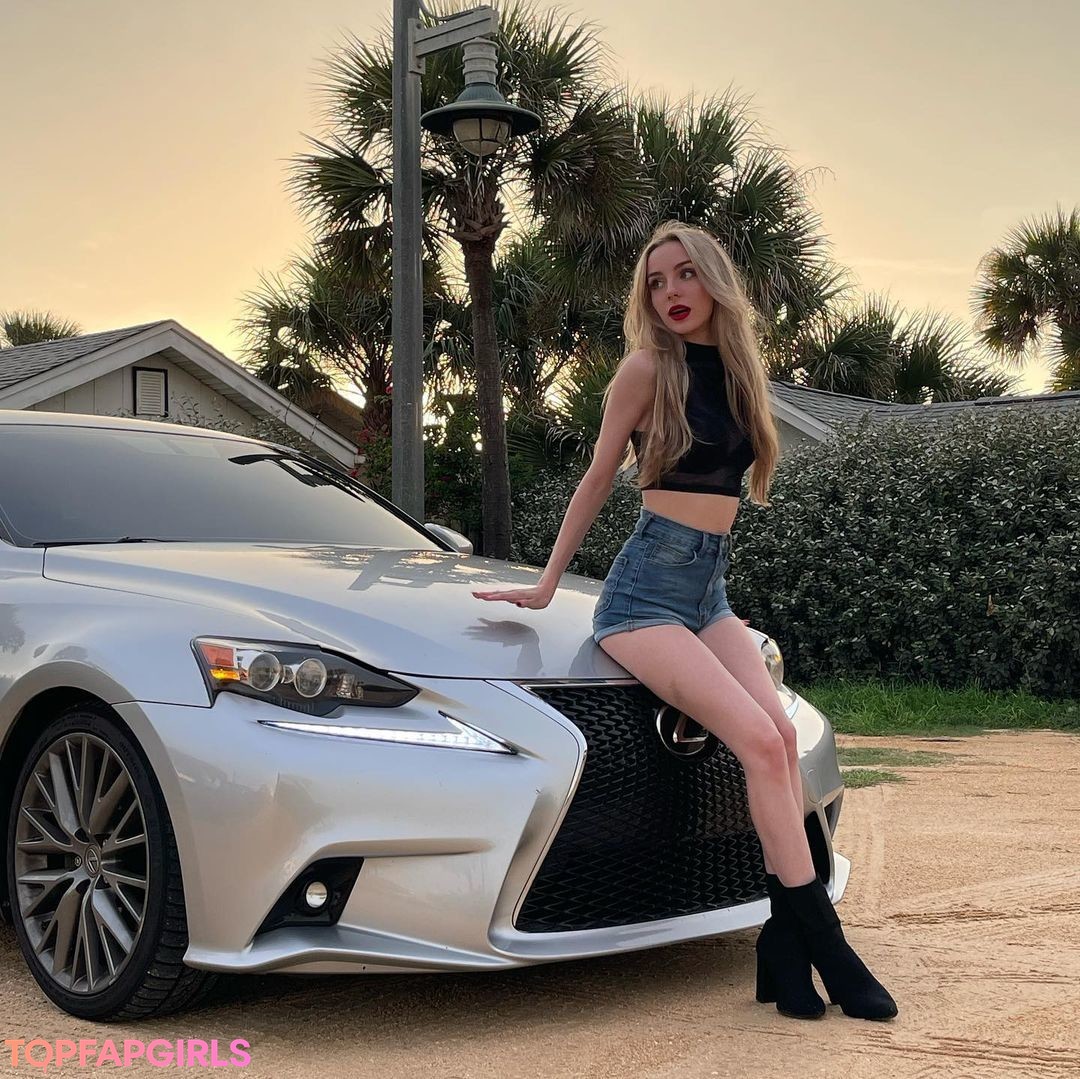 smile onlyfans hot nude img
