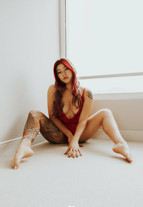 ebony cumshot onlyfans top img