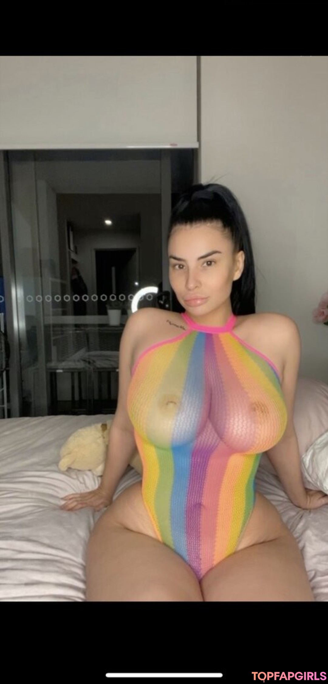 Sarah English pornographic star picture