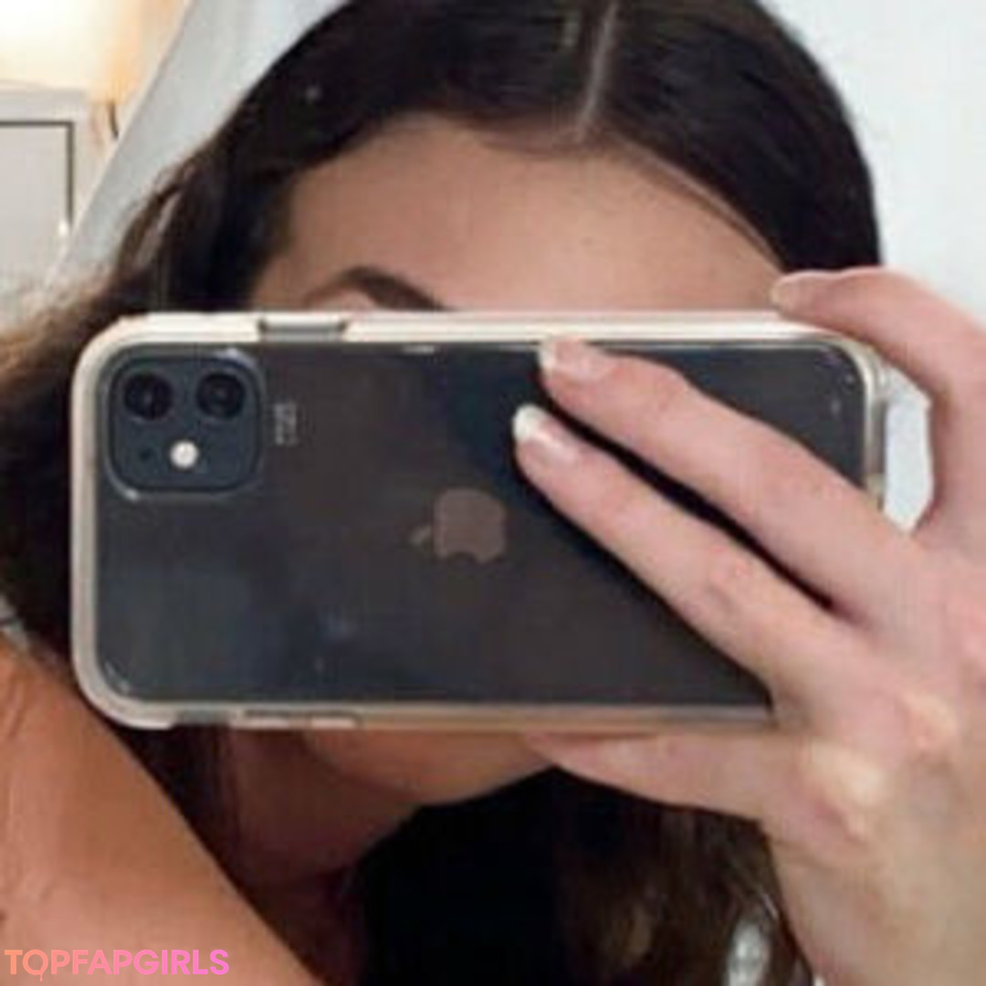 Alycia model exclusive image