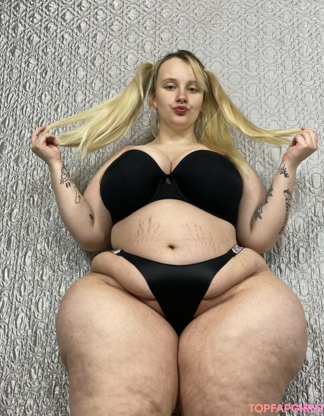 asian milf onlyfans erotic pic