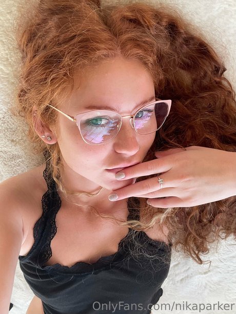 Nikanikaa erotic model image