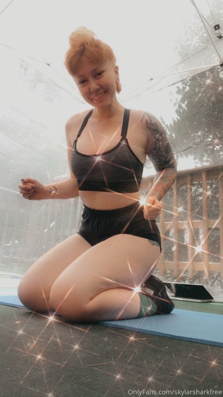 Skylarshark free model gallery