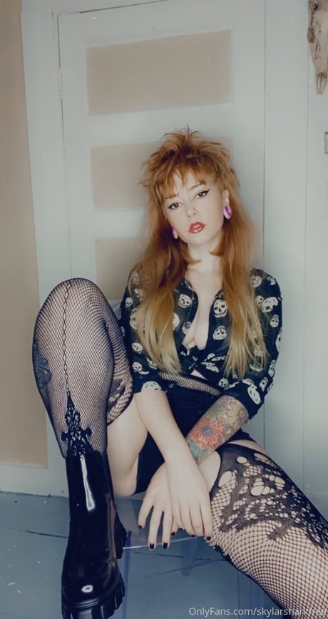 Skylarshark model pretty photo