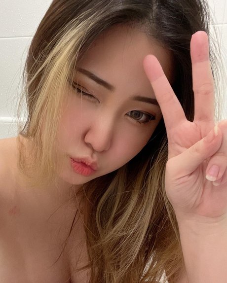 Bree Wales Covington naked model photo