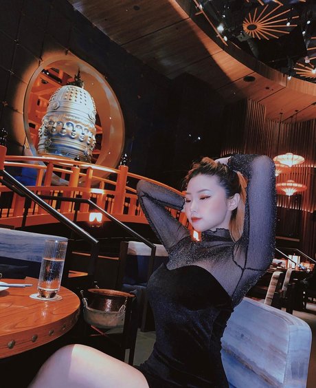 Bree Wales Covington erotic model galleries