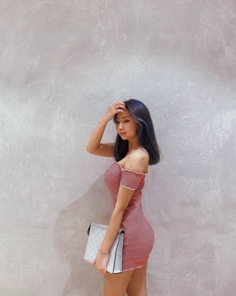 Bree Wales Covington beautiful model galleries