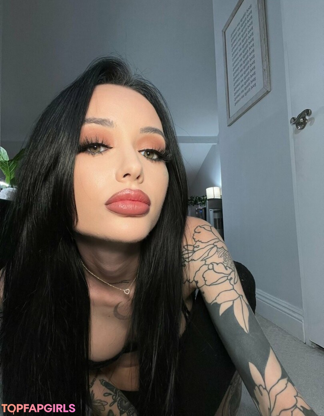 hottest midget onlyfans free nude pic