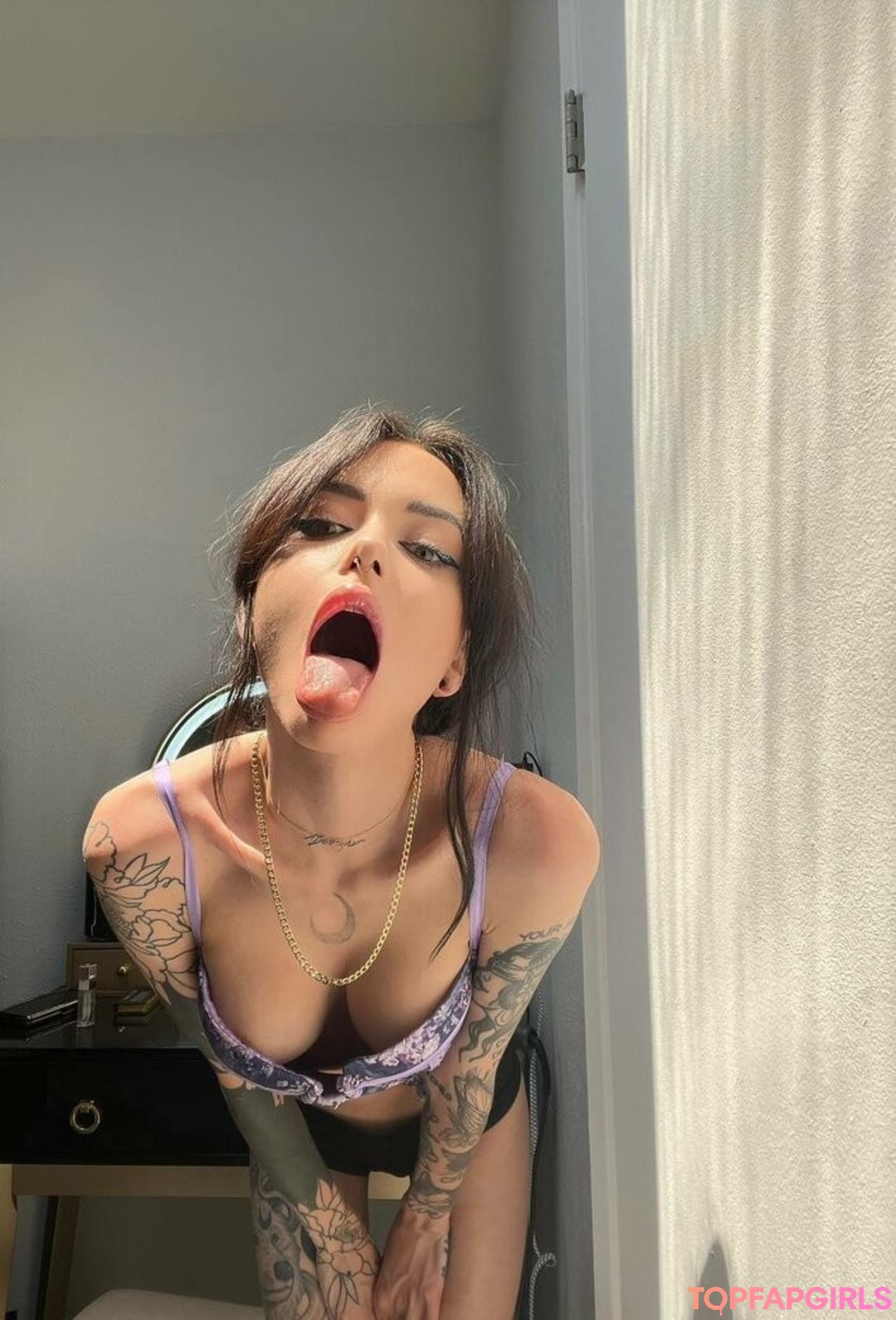 Stormy Summers porn model photos
