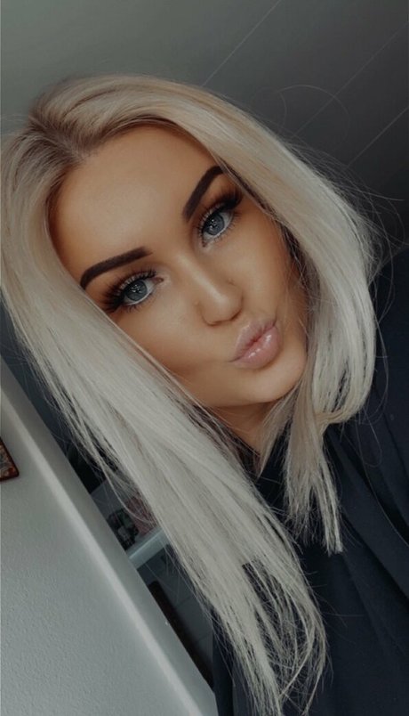 asian onlyfans pornographic photos