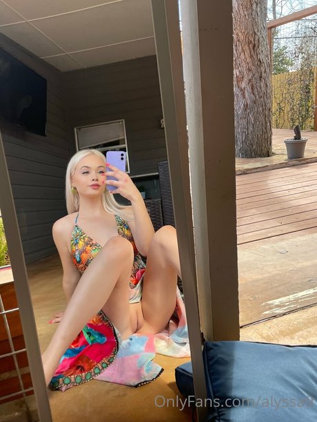 Alyssa Devyn star nice pic