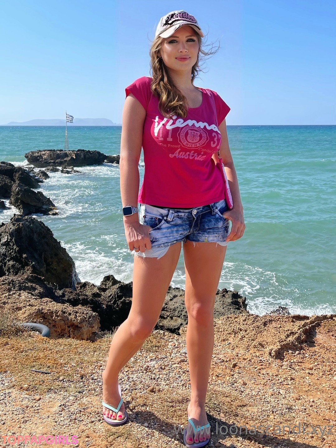 Loona Scandi star hot archive