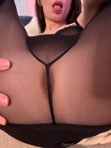 Kitty Lynn star perfect photos