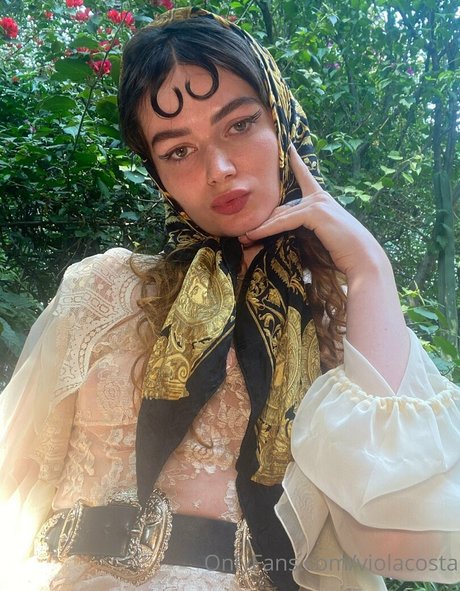 floraauclair pornstar sexy image