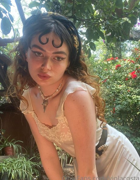 floraauclair model top pics