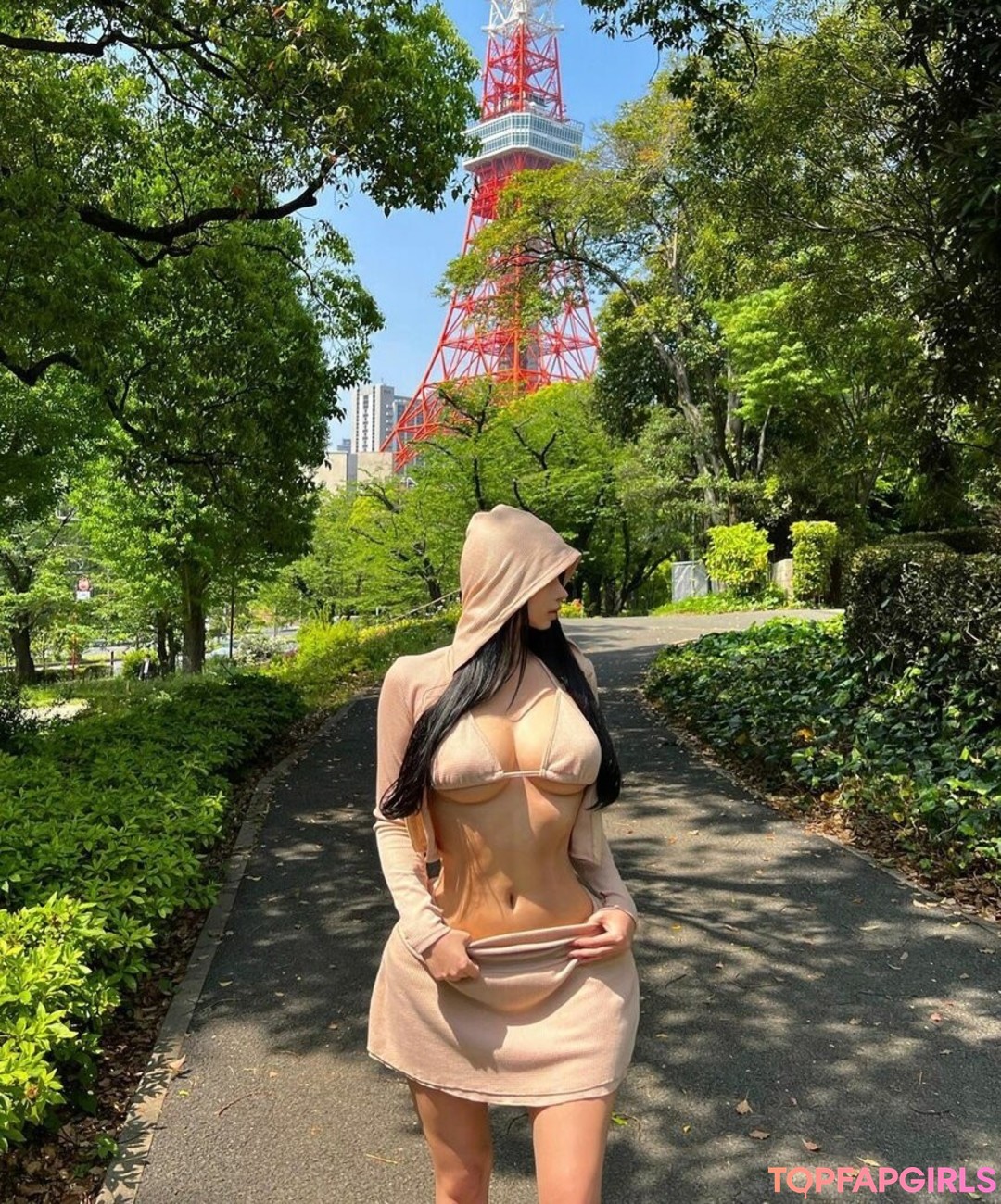 Baek Si Young porn model images