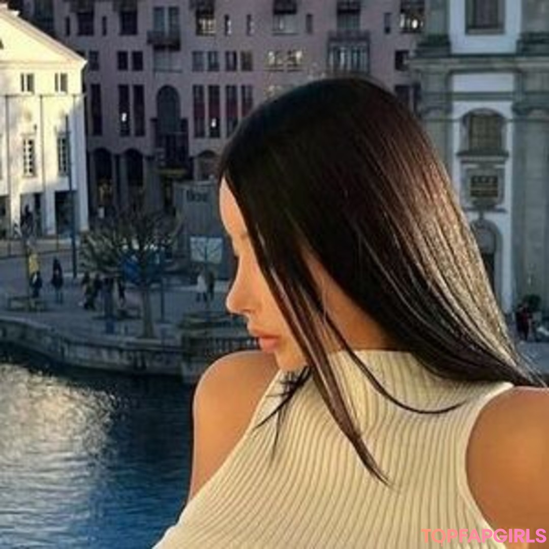 Baek Si Young pornstar hd pic
