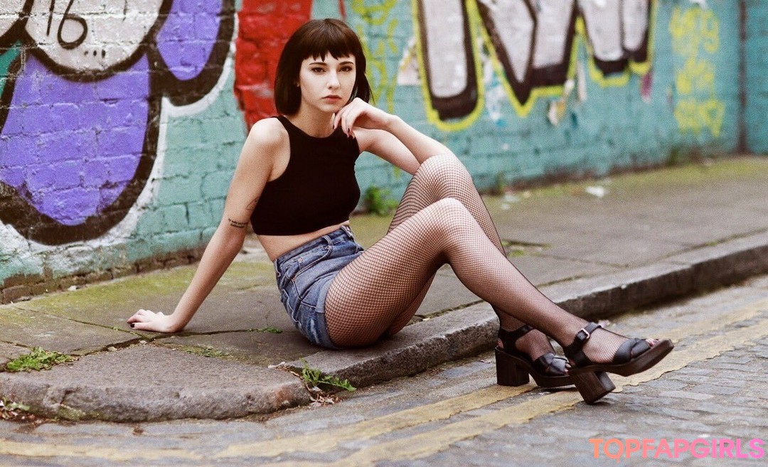 skinny babe onlyfans free porn picture