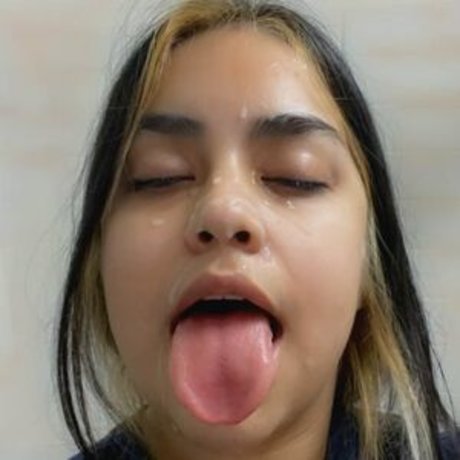 Daisyy x erotic model images