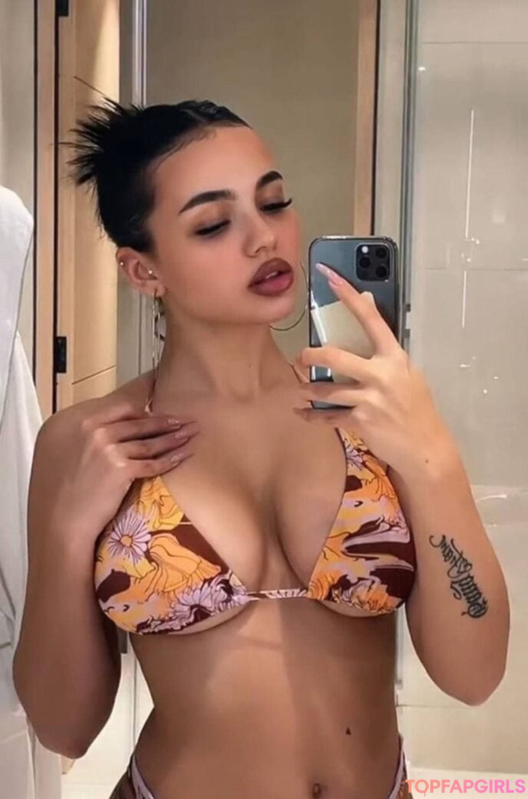 flat chested onlyfans adult photo