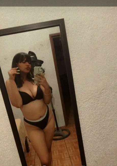 leslierangel95 star pornographic photos