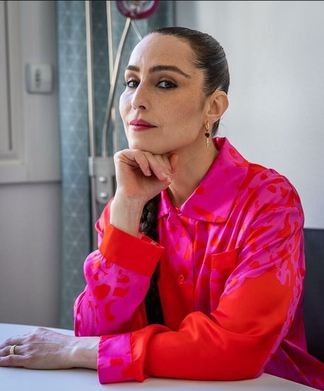 Noomi Rapace hd model photo