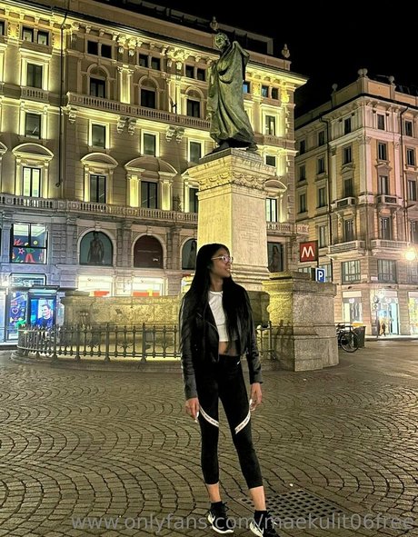 Mae Kulit star pretty photos