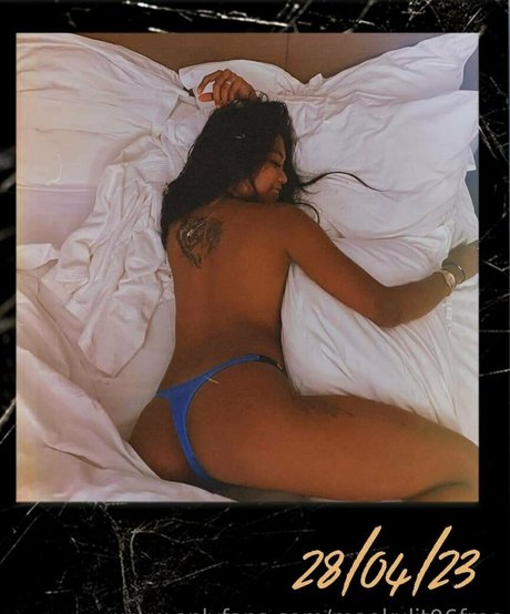 Mae Kulit star sexy picture