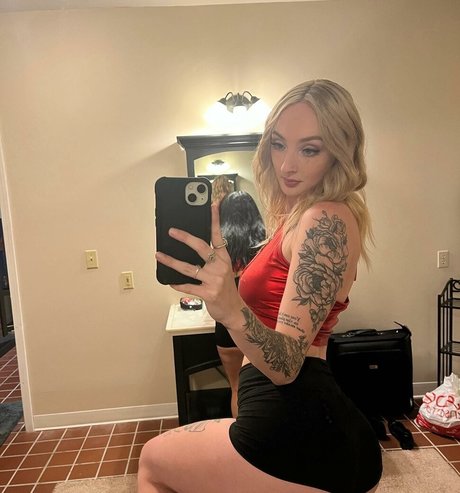 porshawadee hot star images