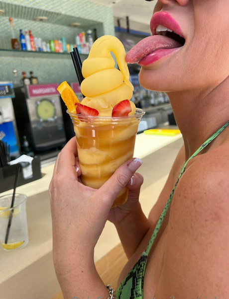 Tori Hendricks model sex images