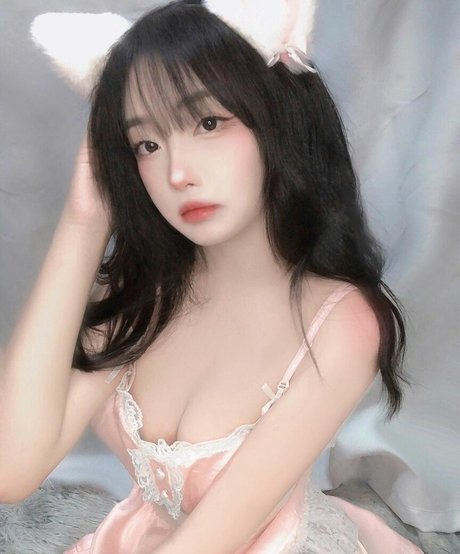 byzeko02 model sex img