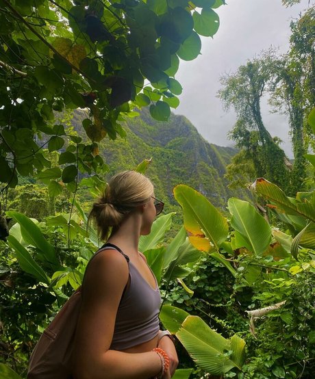 asian princess onlyfans top pic