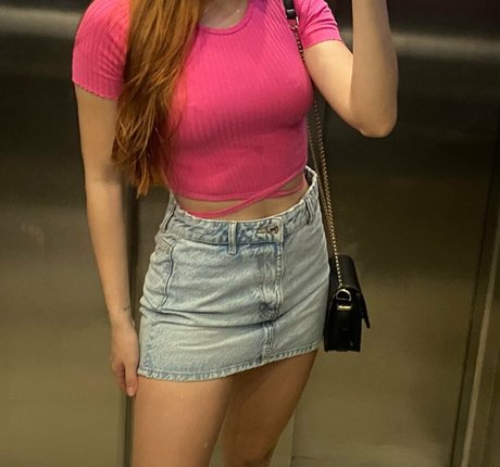 Red Cutie Angel pornstar nice galleries