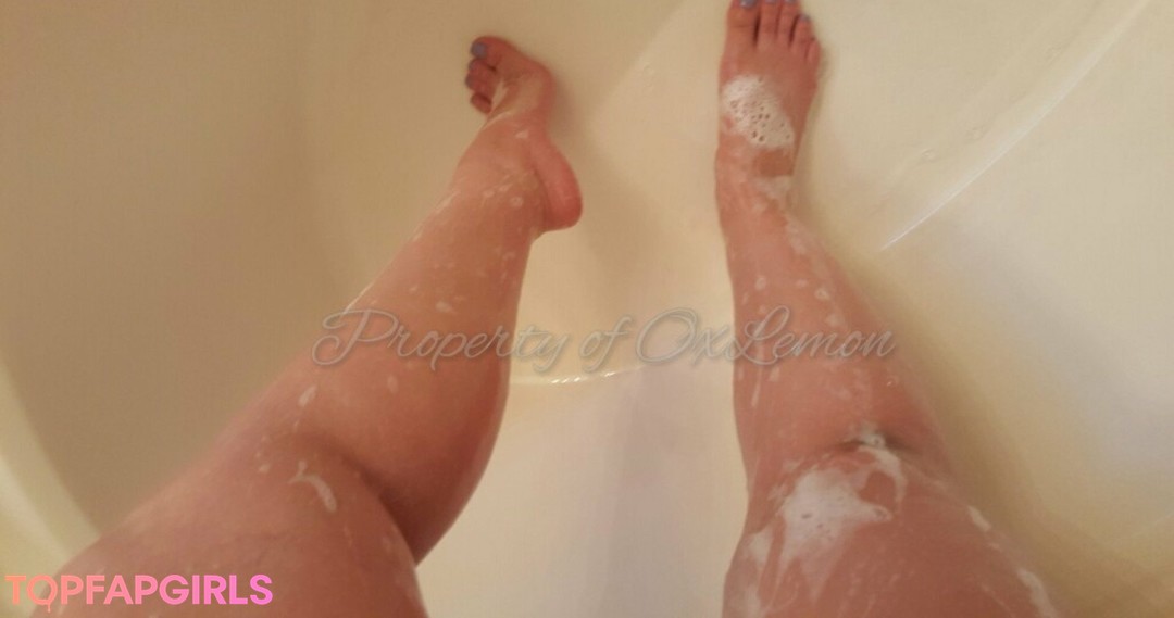 Oxlemon naked pornstar picture