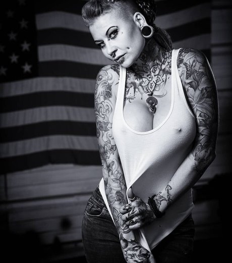 Pixta perfect model galleries