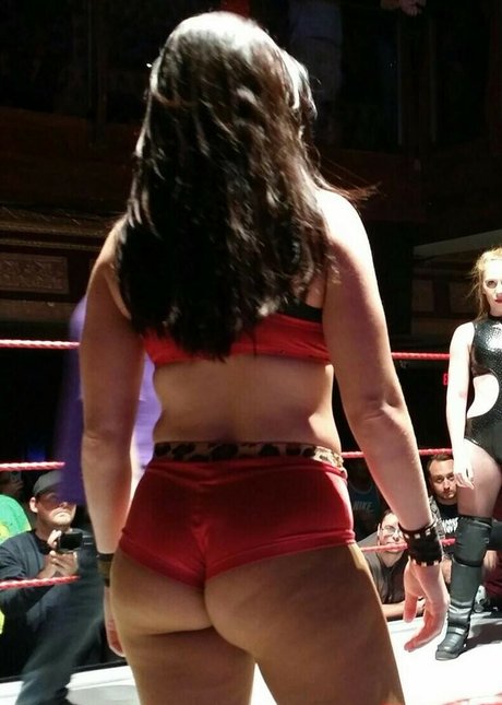 Ivelisse Velez pretty pornstar photo